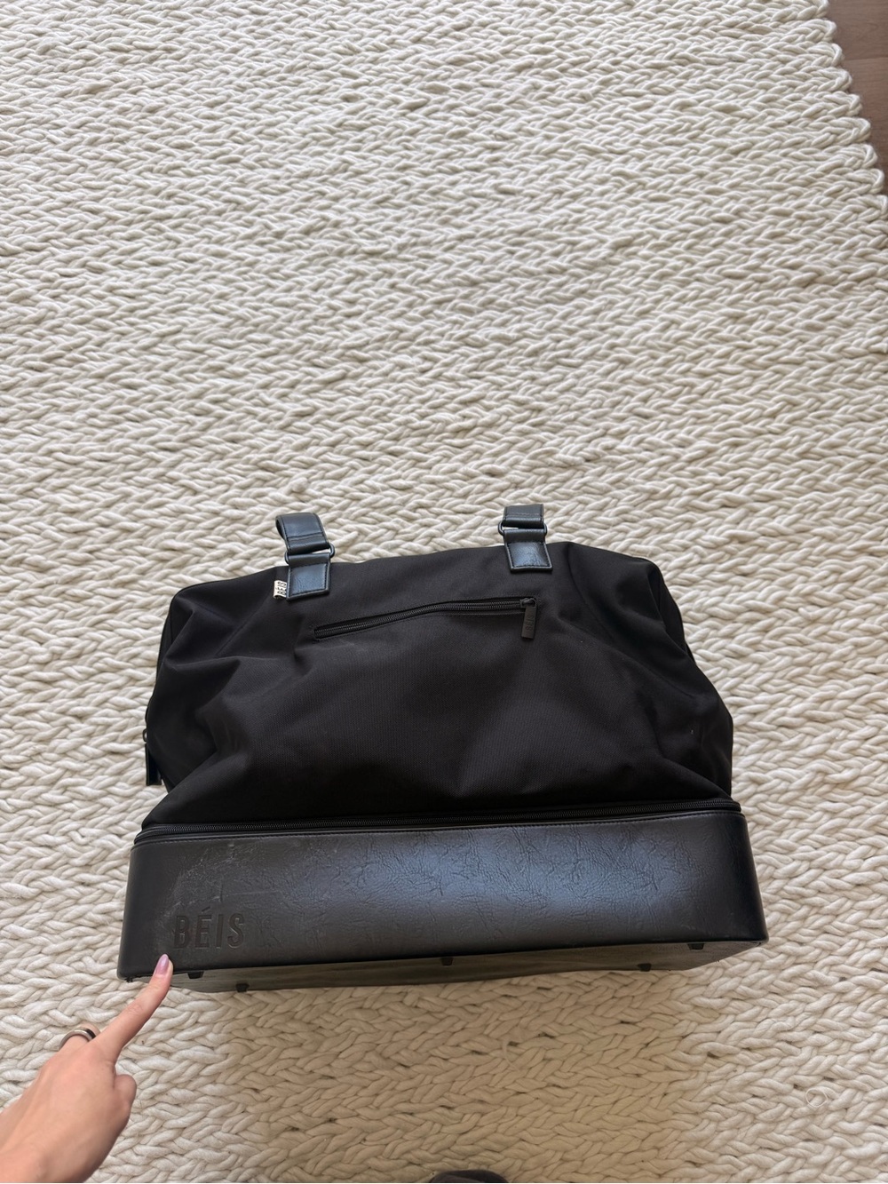 BEIS Weekend Bag - Picture 4 of 7